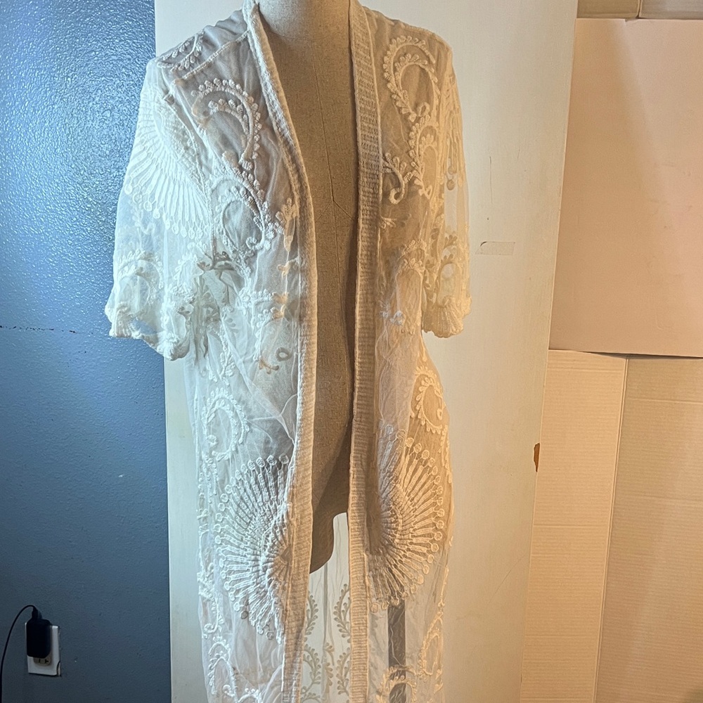 Dex Cream Embroidered Sheer Kimono